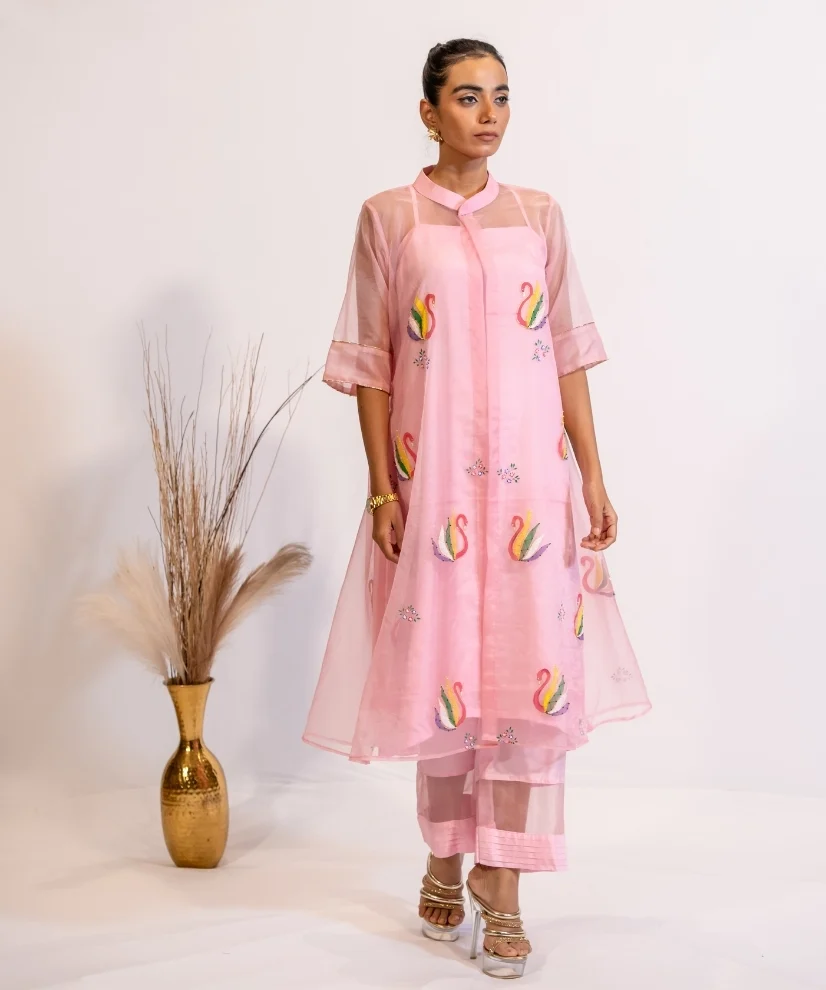 Hand-Painted Blush Pink Organza Kurta Set with Swan Motifs